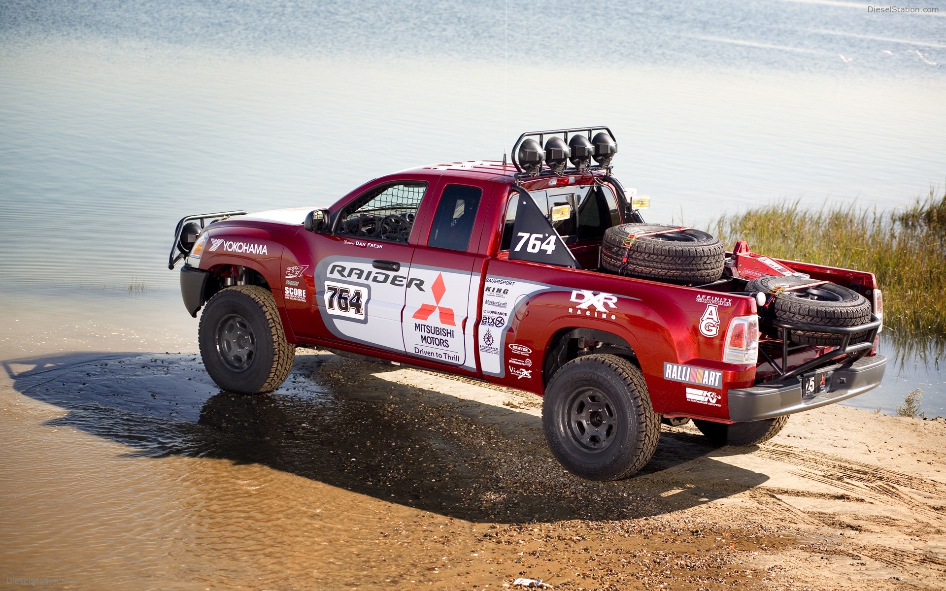 Mitsubishi Baja Raider